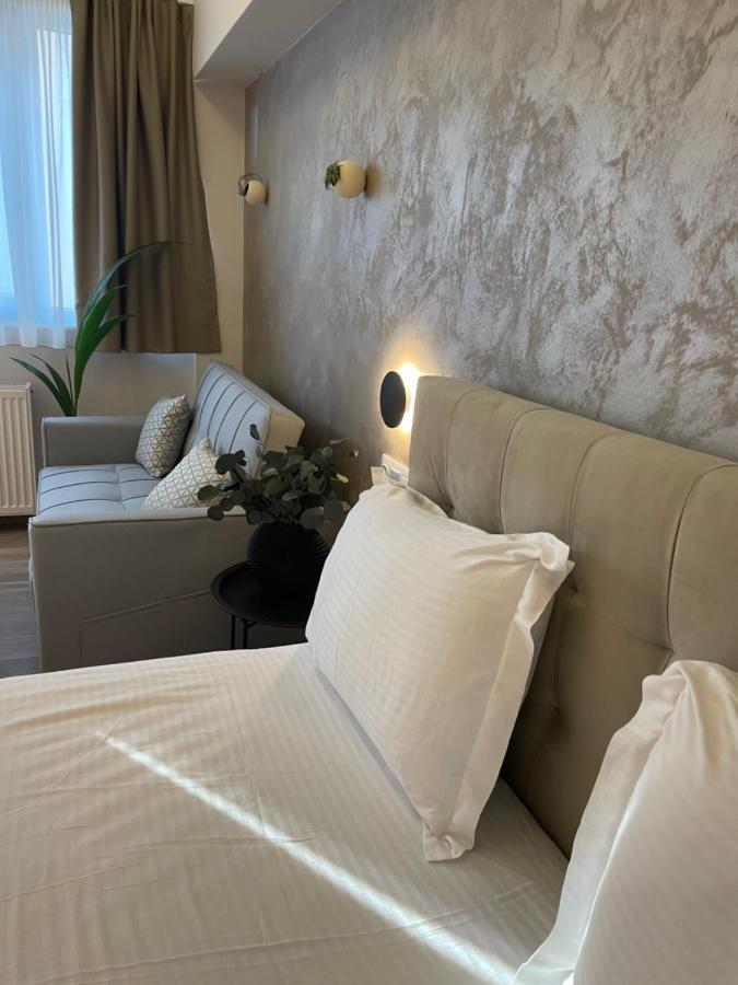 Jacuzzi Suite Ladadika Thessaloniki Exterior photo